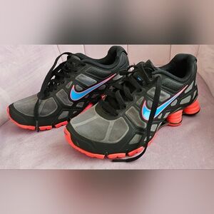 Black and Red Nike Shox Turbo Size 7 * Read Description*